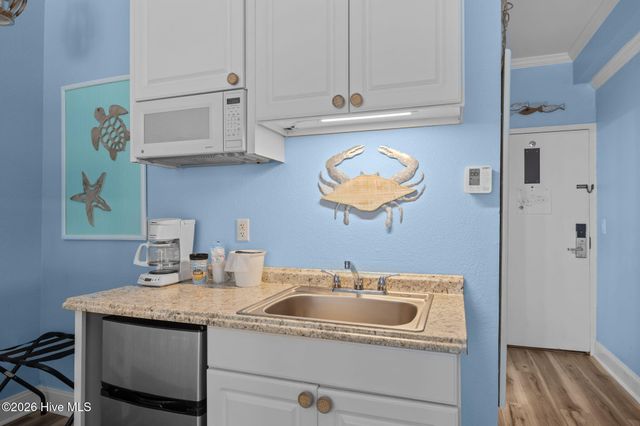 602 W Fort Macon Road 115, Atlantic Beach, NC 28512