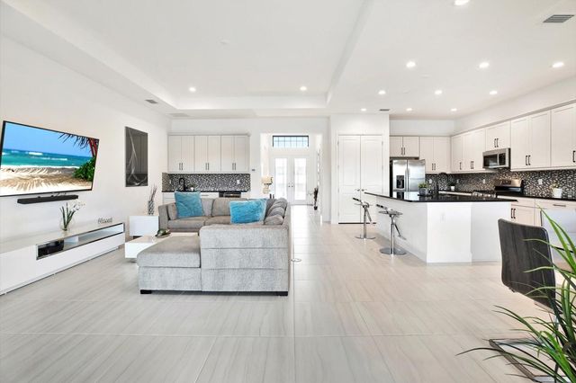 32179 LOGAN ELM TERRACE, Wesley Chapel, FL 33543