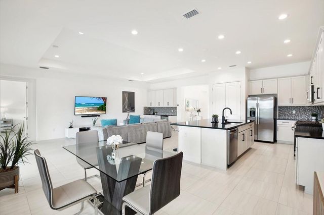 32179 LOGAN ELM TERRACE, Wesley Chapel, FL 33543