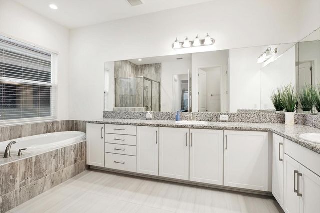 32179 LOGAN ELM TERRACE, Wesley Chapel, FL 33543