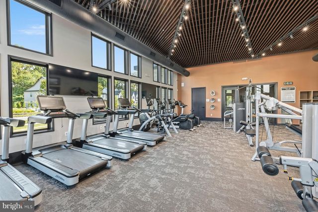 9767 AZURE ALY, Bethesda, MD 20817