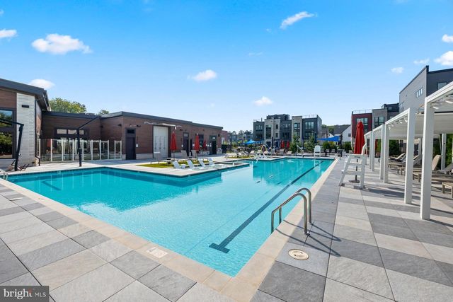 9767 AZURE ALY, Bethesda, MD 20817