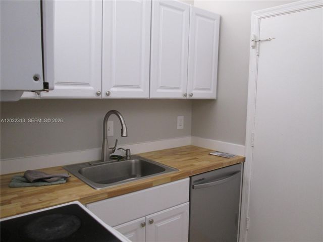 2250 NE 66th St 1521, Fort Lauderdale, FL 33308