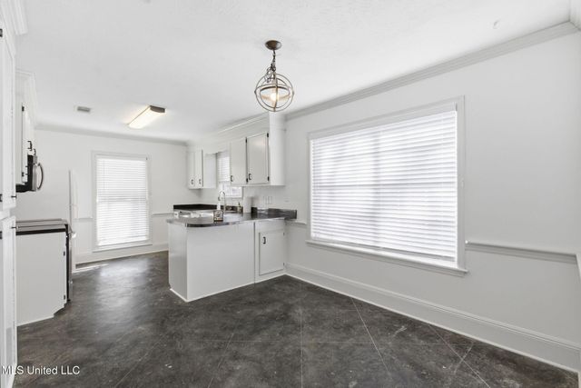 1022 N Azalea Drive, Madison, MS 39110