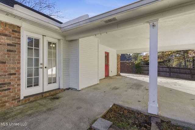 1022 N Azalea Drive, Madison, MS 39110