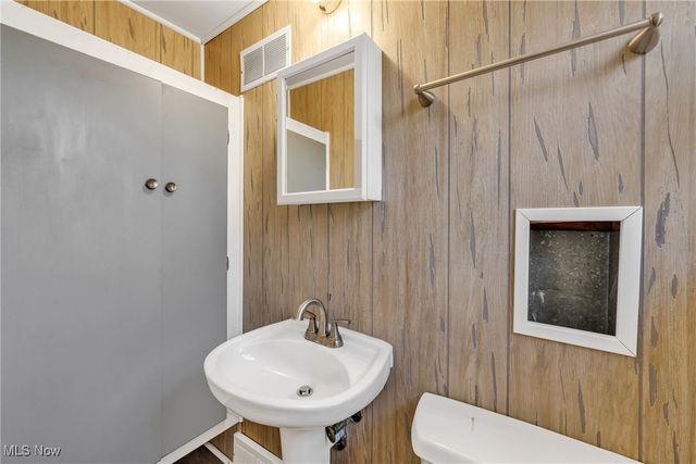 803 Substation Road, Brunswick Hills, OH 44212