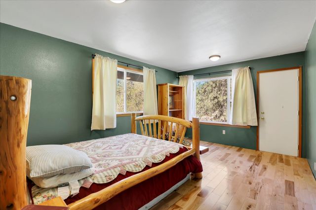 5882 Carey Rd, Tumtum, WA 99034