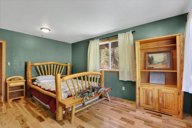 5882 Carey Rd, Tumtum, WA 99034