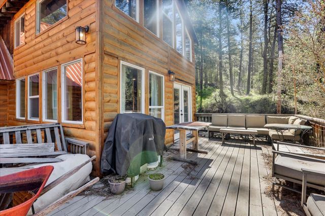 5882 Carey Rd, Tumtum, WA 99034