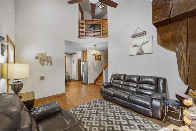 501 NW Eagles Landing Place, Medicine Park, OK 73557