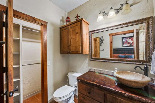 501 NW Eagles Landing Place, Medicine Park, OK 73557