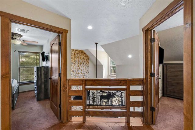 501 NW Eagles Landing Place, Medicine Park, OK 73557