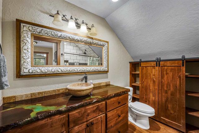 501 NW Eagles Landing Place, Medicine Park, OK 73557