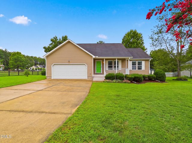 35 Hadleigh Way, Fuquay Varina, NC 27526