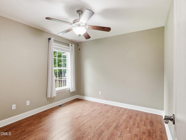 35 Hadleigh Way, Fuquay Varina, NC 27526