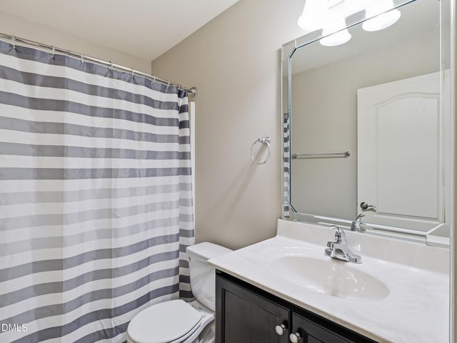 35 Hadleigh Way, Fuquay Varina, NC 27526