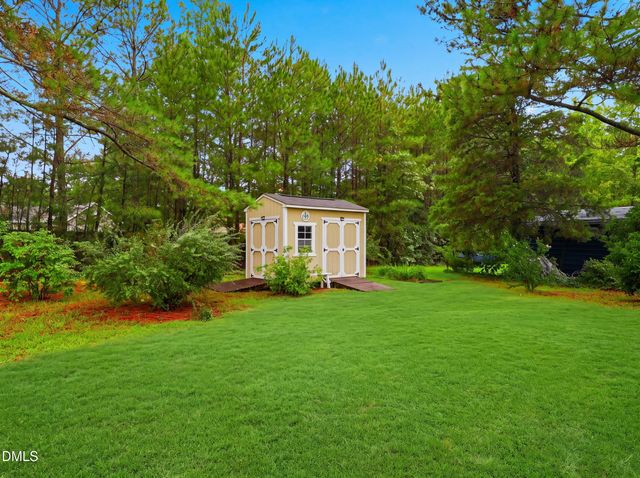 35 Hadleigh Way, Fuquay Varina, NC 27526