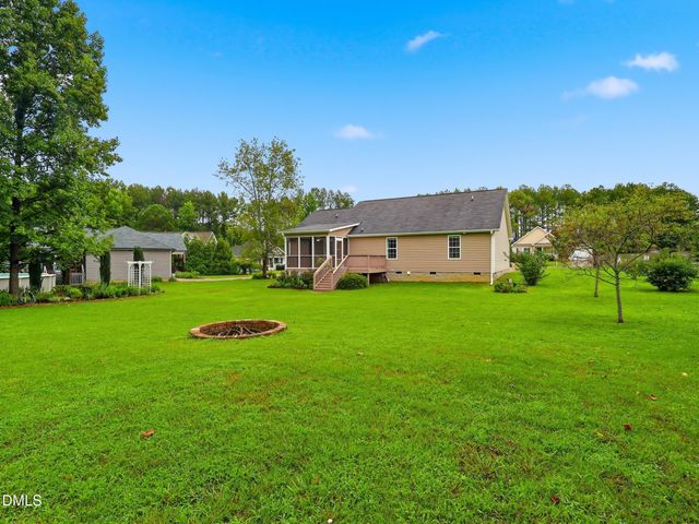 35 Hadleigh Way, Fuquay Varina, NC 27526