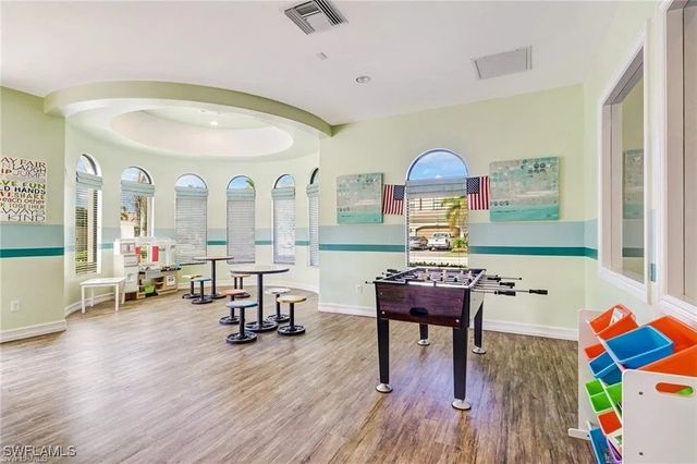 1465 Serrano CIR, Naples, FL 34105