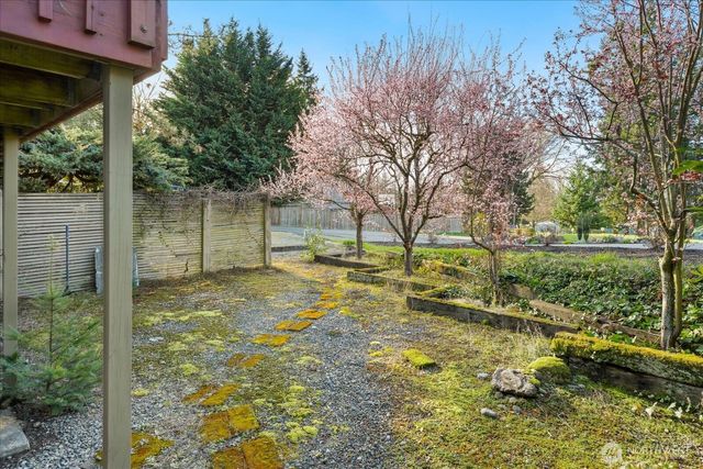 2309 123rd Place SE, Bellevue, WA 98005