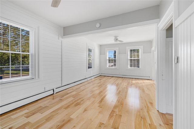 24 Lincoln Avenue Avenue, Coventry, RI 02816