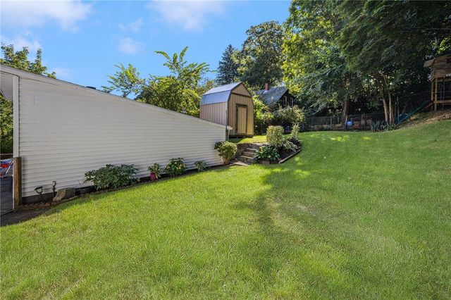 24 Lincoln Avenue Avenue, Coventry, RI 02816