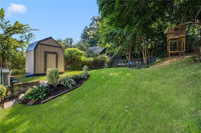 24 Lincoln Avenue Avenue, Coventry, RI 02816