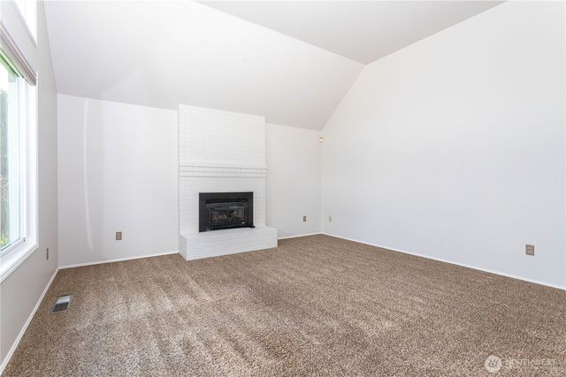 20830 103rd Court SE, Kent, WA 98031