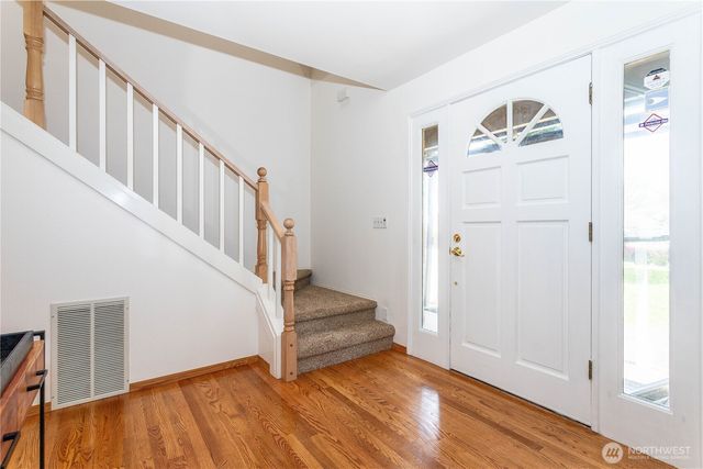 20830 103rd Court SE, Kent, WA 98031