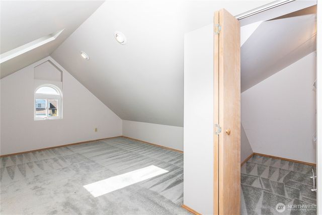 20830 103rd Court SE, Kent, WA 98031