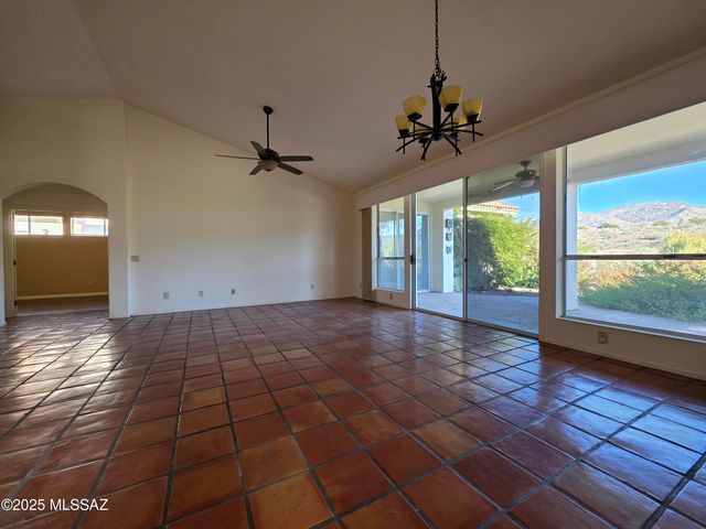 38015 S Samaniego Drive, Tucson, AZ 85739