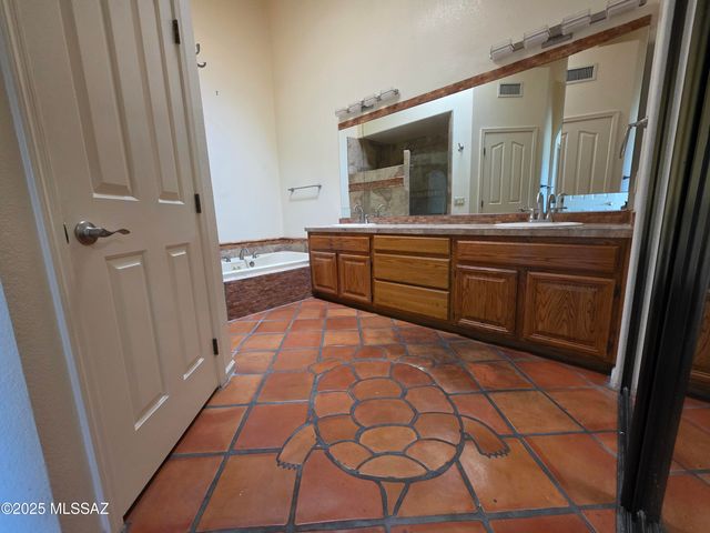 38015 S Samaniego Drive, Tucson, AZ 85739