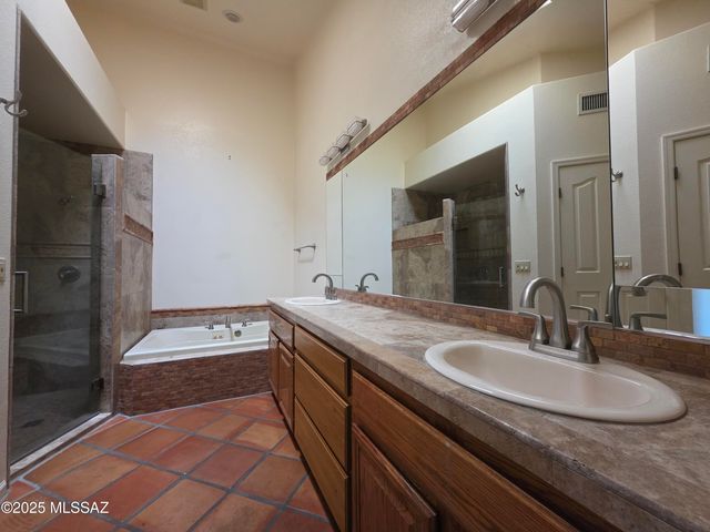 38015 S Samaniego Drive, Tucson, AZ 85739