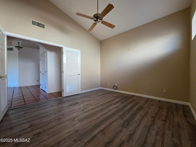 38015 S Samaniego Drive, Tucson, AZ 85739
