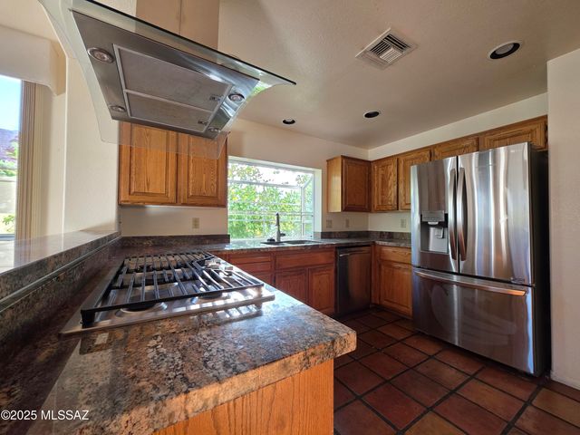 38015 S Samaniego Drive, Tucson, AZ 85739