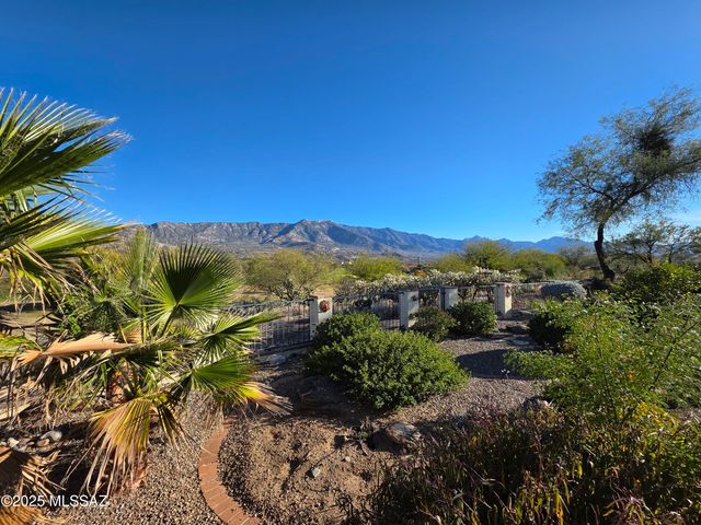 38015 S Samaniego Drive, Tucson, AZ 85739