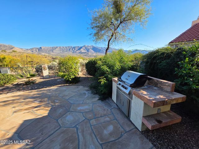 38015 S Samaniego Drive, Tucson, AZ 85739