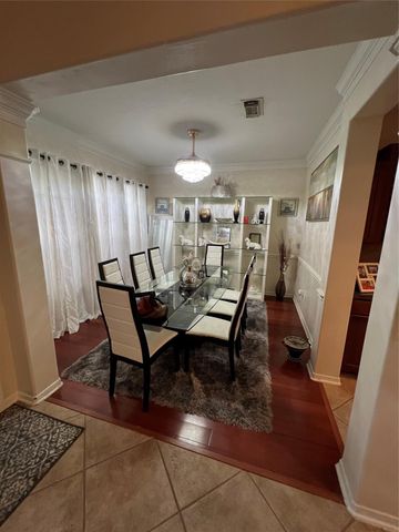 1202 Blue Leaf Drive, Richmond, TX 77469