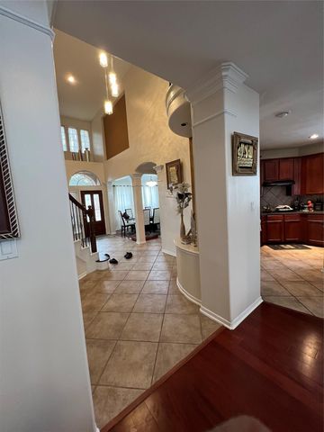 1202 Blue Leaf Drive, Richmond, TX 77469