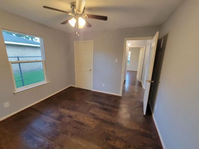 2309 Avenue F, Dickinson, TX 77539
