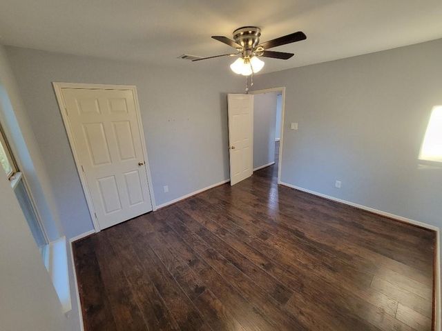 2309 Avenue F, Dickinson, TX 77539