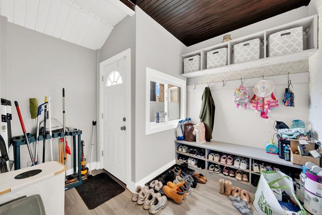 2543 N Newcastle Avenue, Chicago, IL 60707