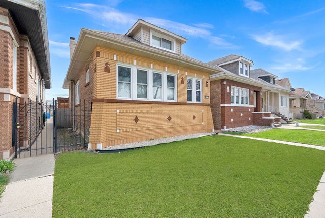 2543 N Newcastle Avenue, Chicago, IL 60707