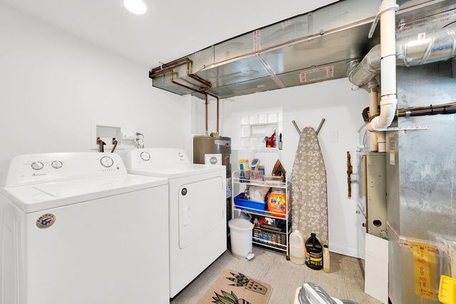 2543 N Newcastle Avenue, Chicago, IL 60707