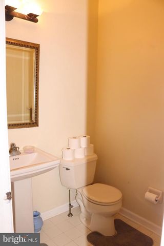 1035 JERVIN DR, Allentown, PA 18104
