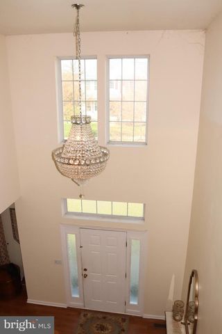 1035 JERVIN DR, Allentown, PA 18104