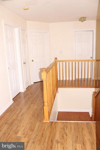 1035 JERVIN DR, Allentown, PA 18104