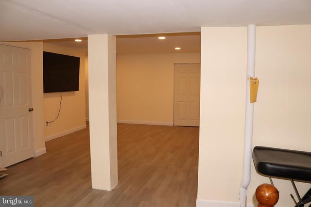 1035 JERVIN DR, Allentown, PA 18104