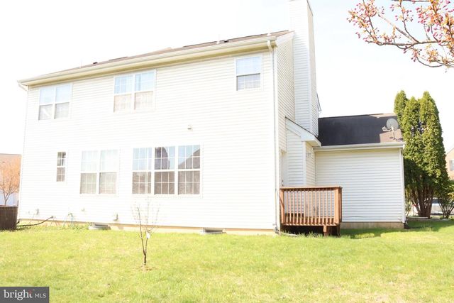 1035 JERVIN DR, Allentown, PA 18104