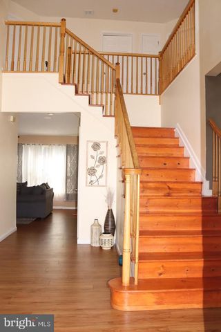 1035 JERVIN DR, Allentown, PA 18104